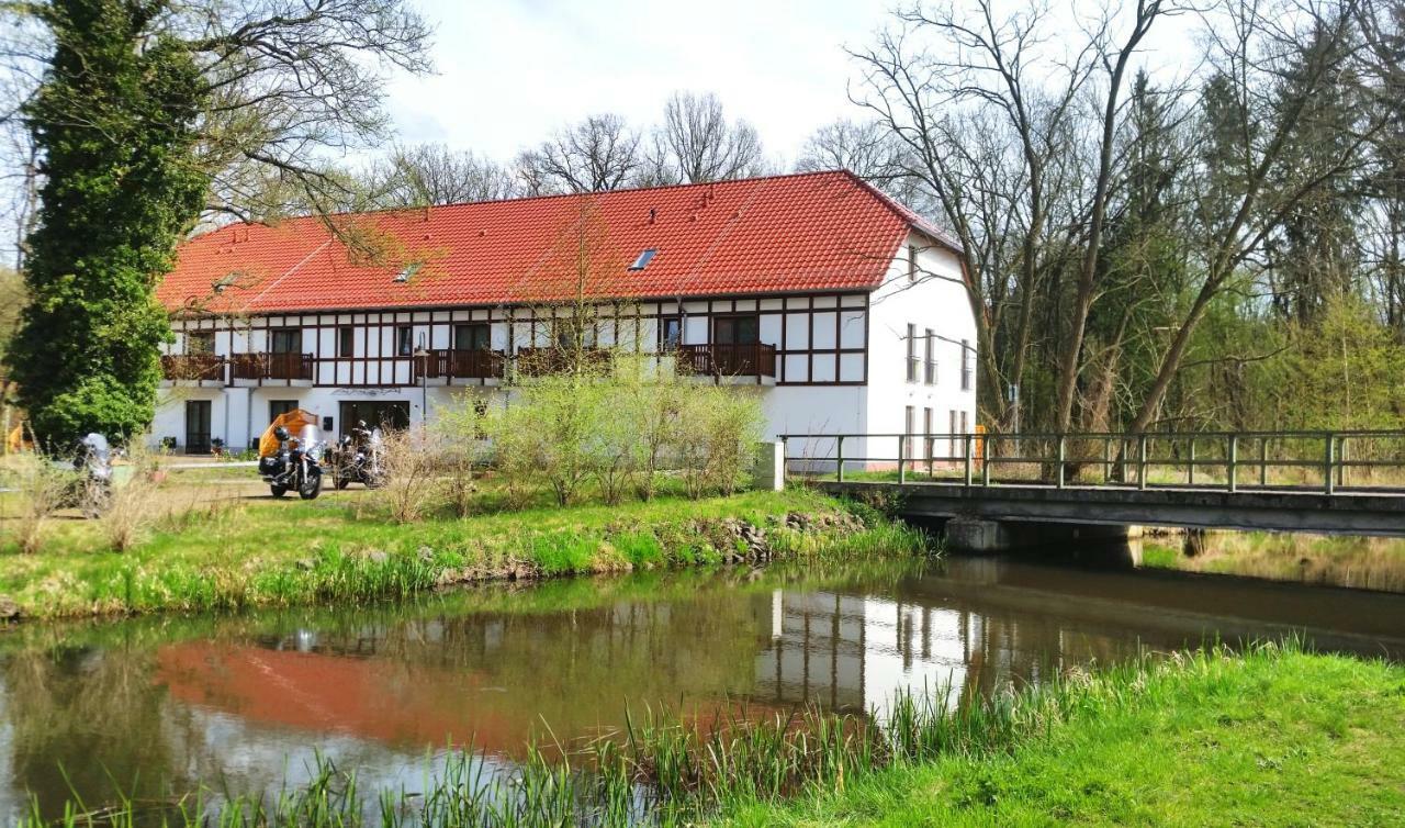Neue Muehle Kleines Landhotel Brandenburg  Exterior foto